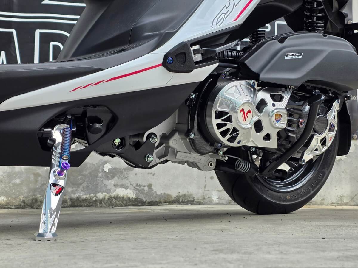 巴風特七代勁戰專用五軸CNC側柱