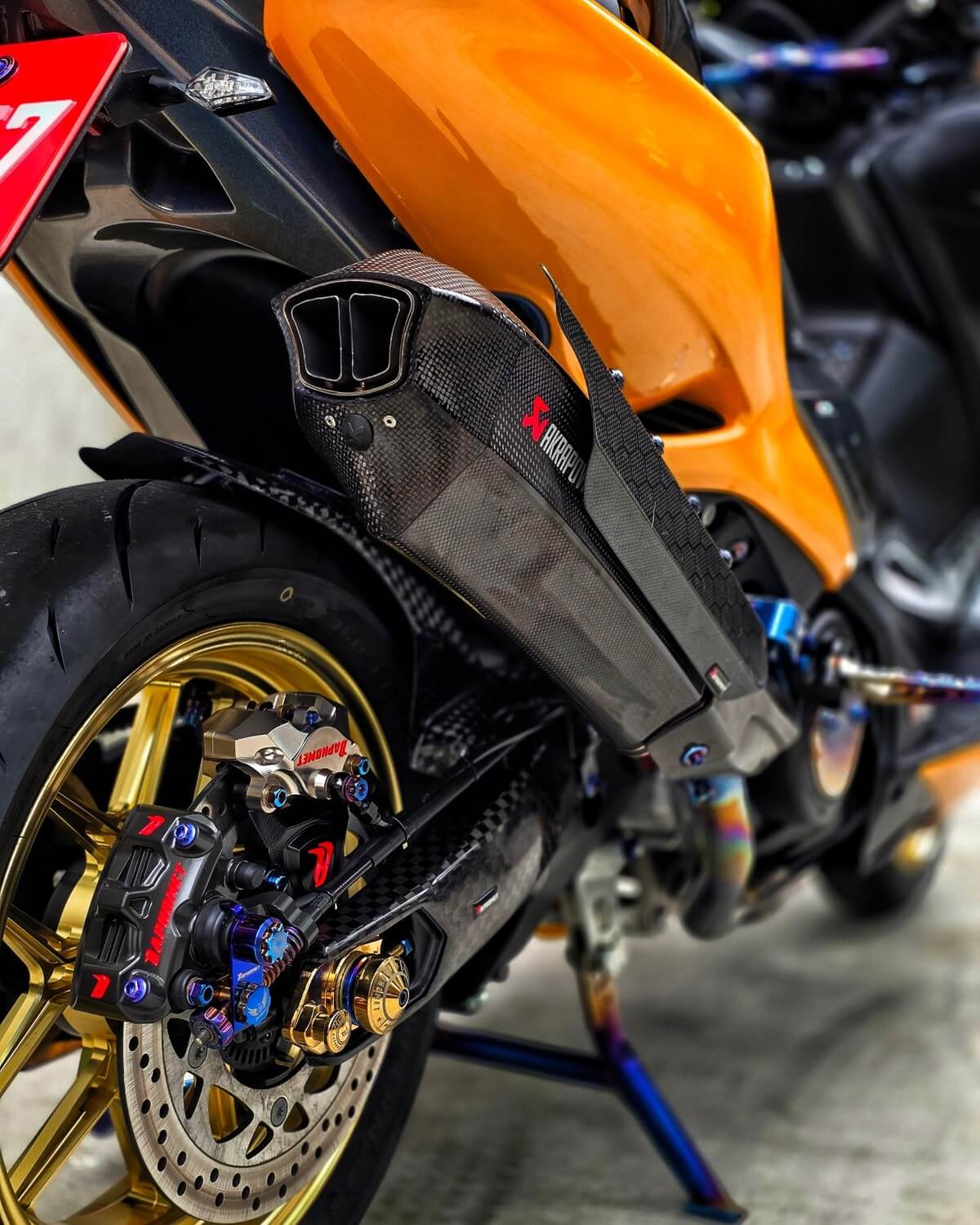 絕版FGR800 OHLINS倒叉