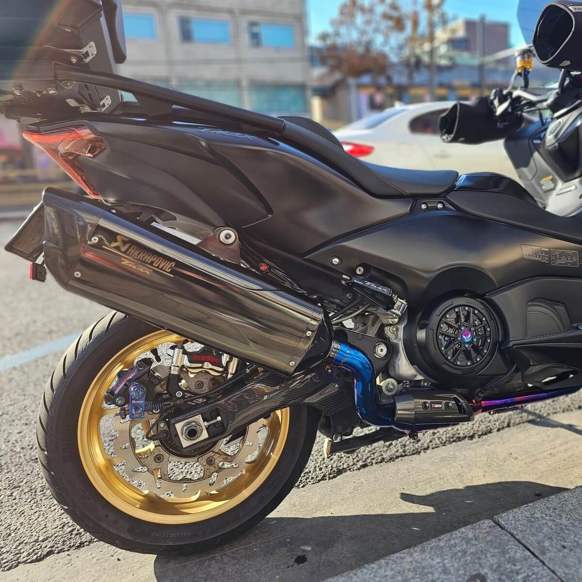 AKRAPOVIC 蠍子新雙孔排氣管 (特製版)