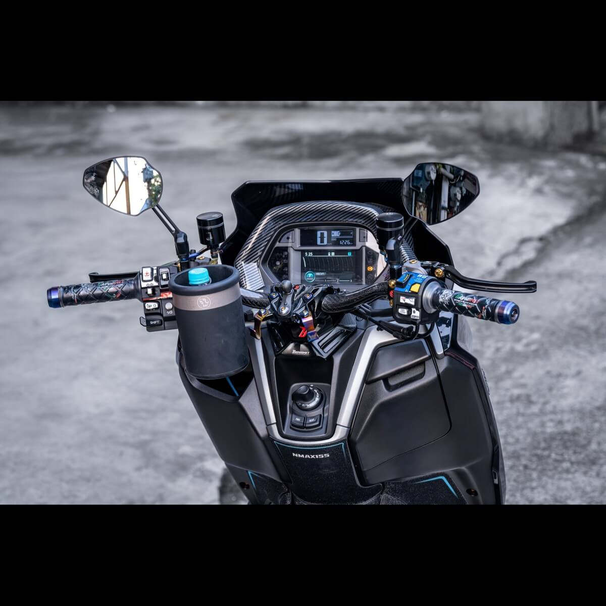 鋁合金陽極凹字點漆龍頭座