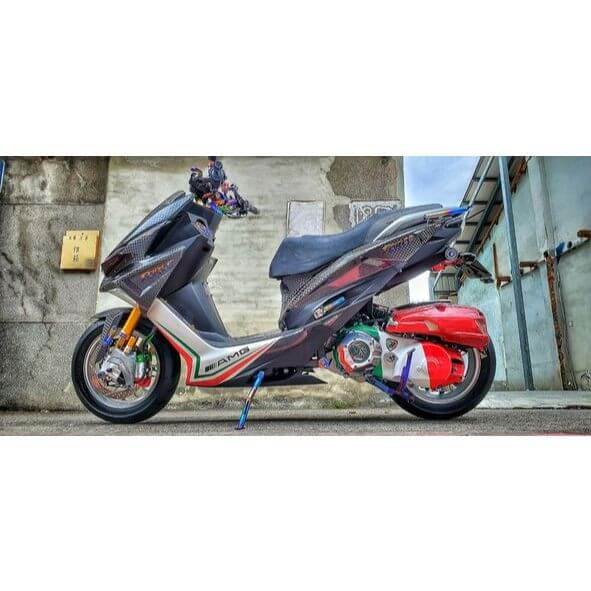 鈦合金車身側邊柱