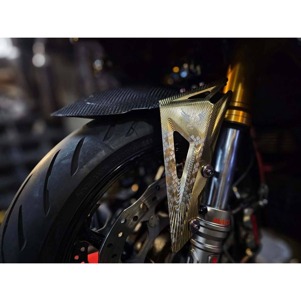 鈦合金分離式卡夢前土除