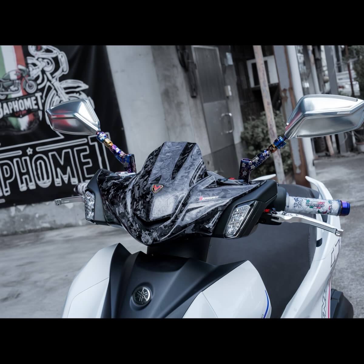 碳纖維擾流風鏡