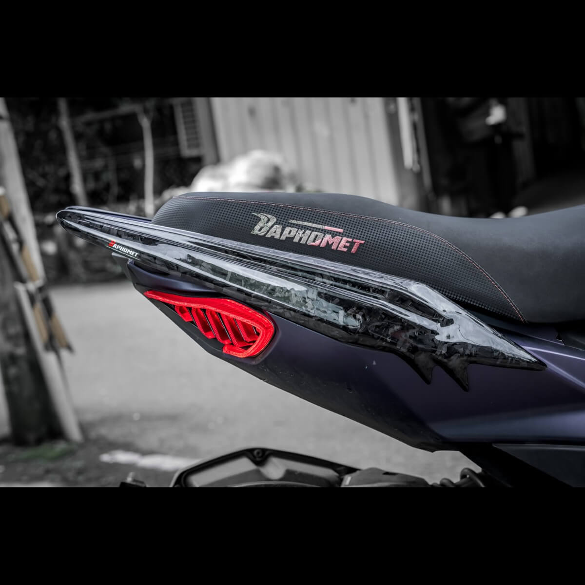 碳纖維後扶手貼片