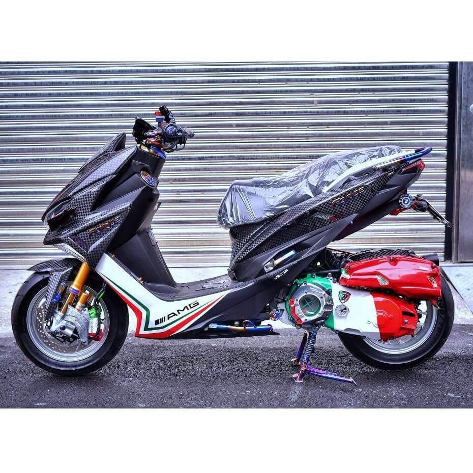 鈦合金燒色字體車貼