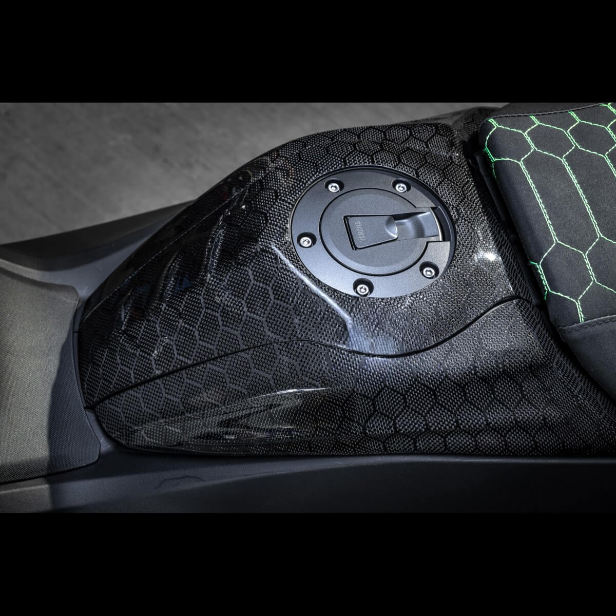 碳纖維油箱三件組貼片