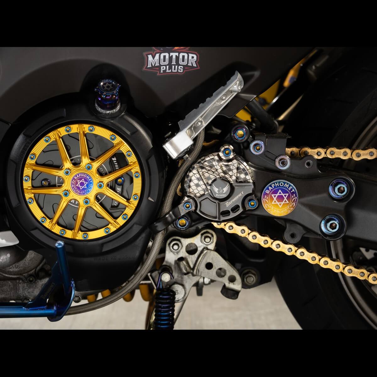 鋁合金引擎護蓋_輪框造型