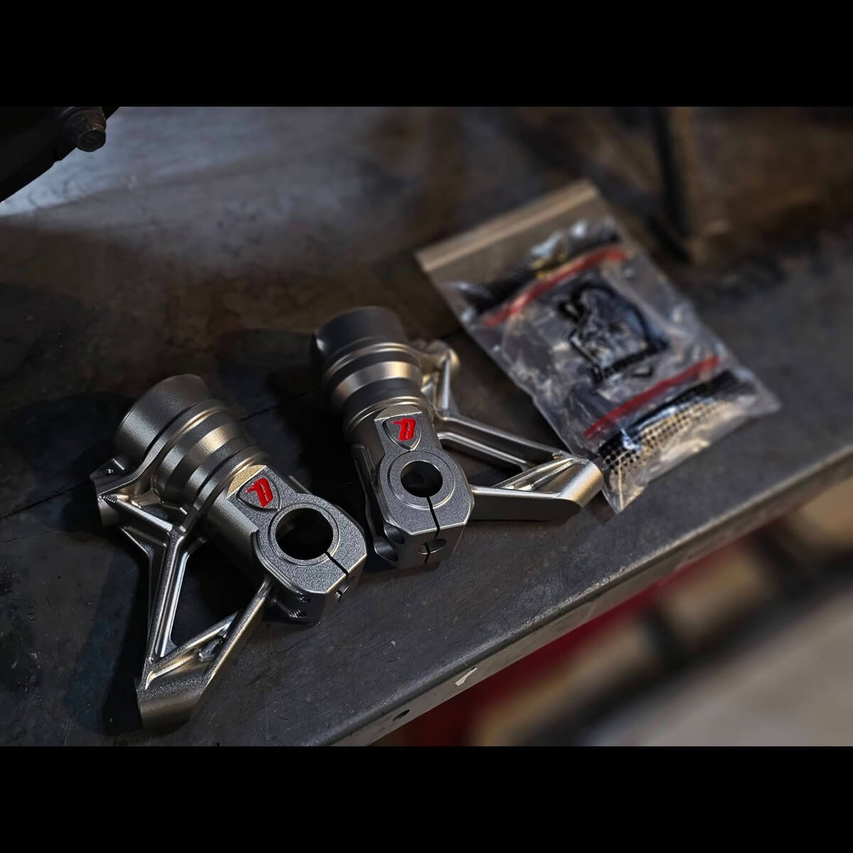 鋁合金前避震下座