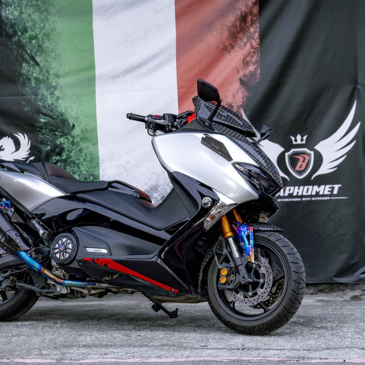 鈦合金分離式卡夢前土除