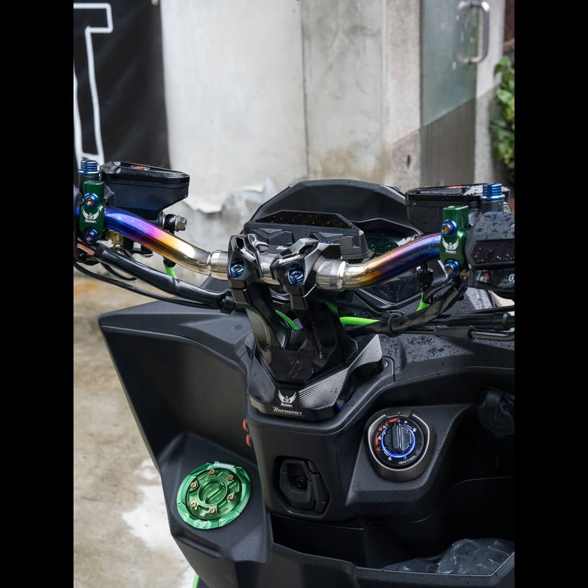 鋁合金陽極凹字點漆龍頭座