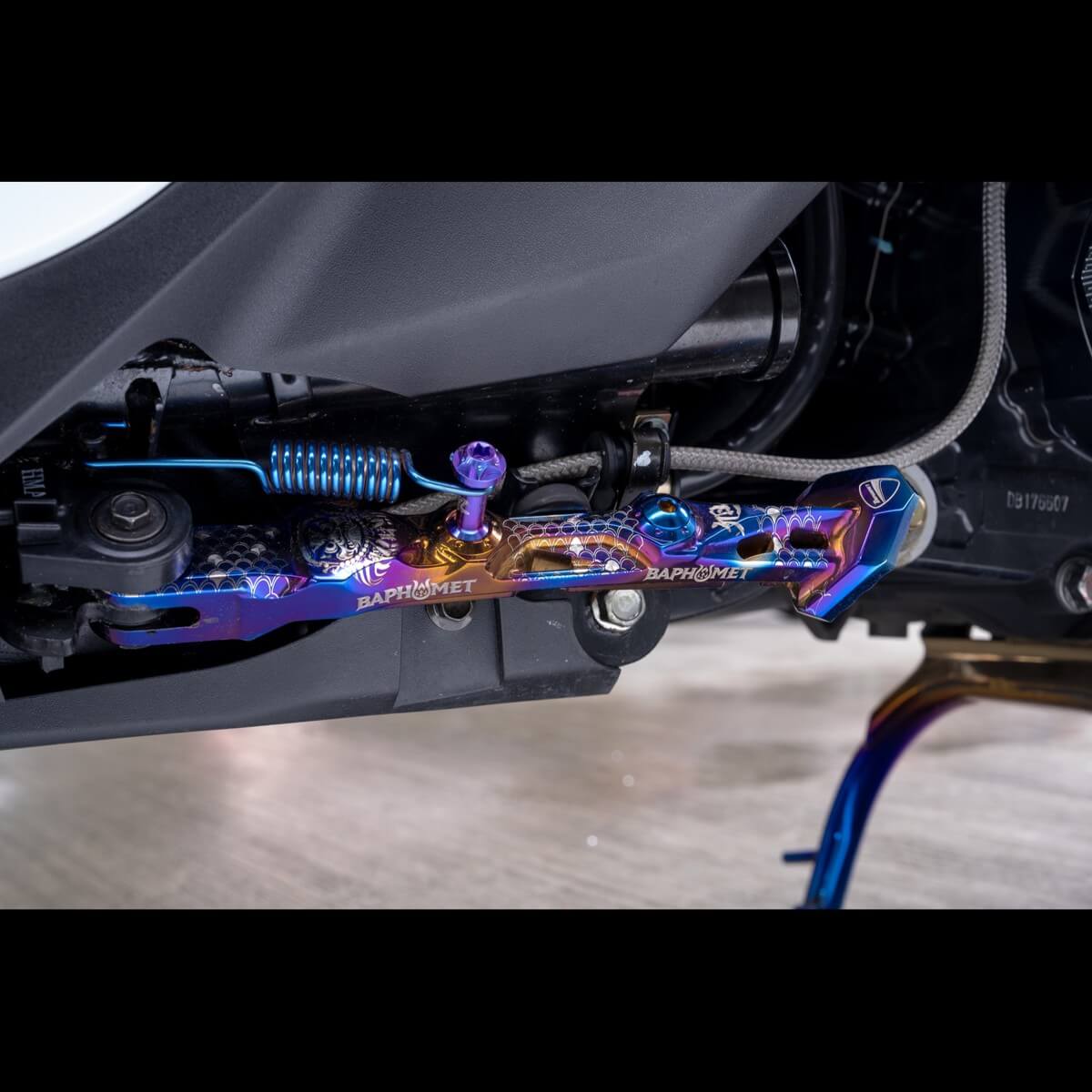 鈦合金CNC車身側邊柱